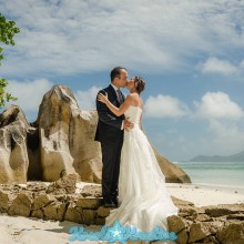ladigue-honeymoon-photoshoot-in-seychelles_001